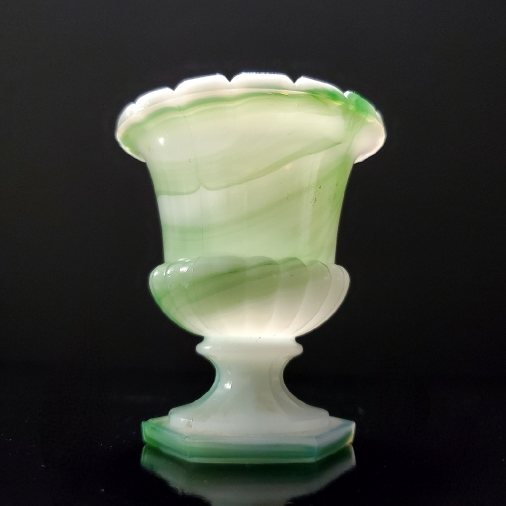 3 1/4" Akro Agate Green White Marbled Slag Urn Vase
